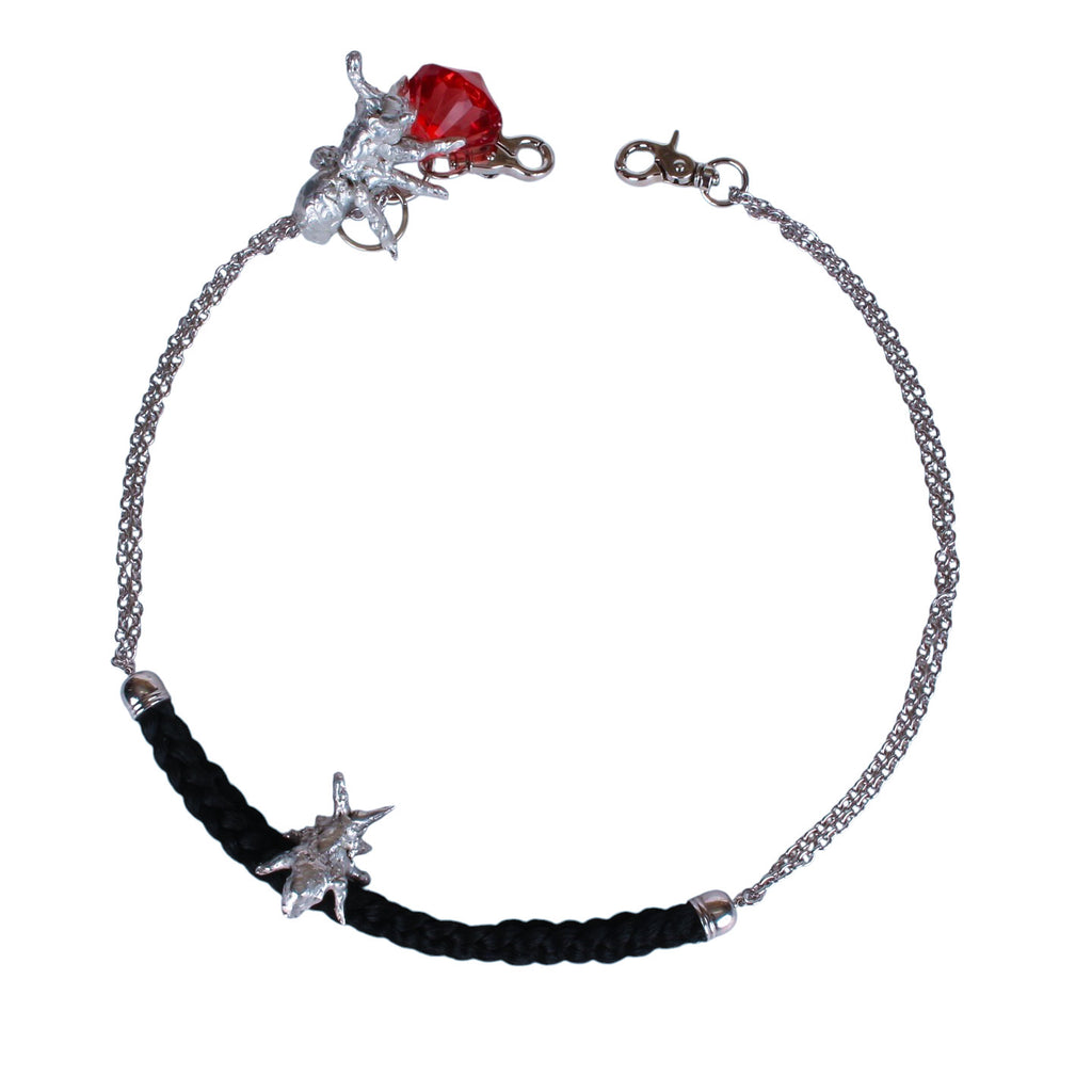 ANT”I” LINE CHAIN